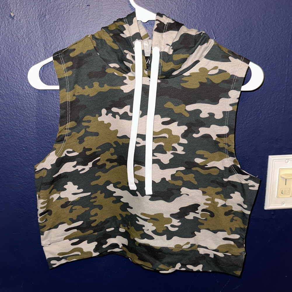 Kids love shirt size M